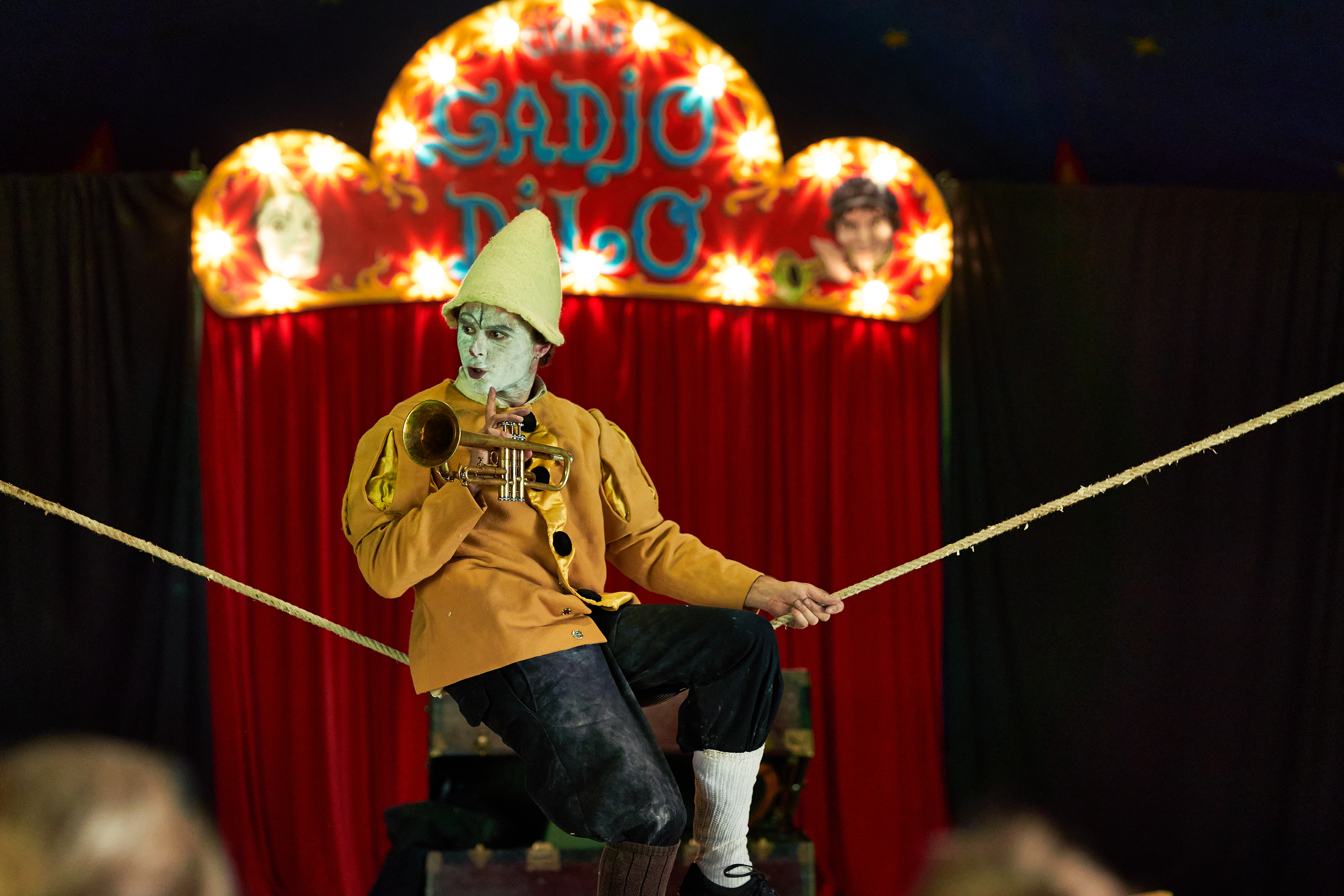 Bram De Laere in zijn Gadjo Dilo Circus